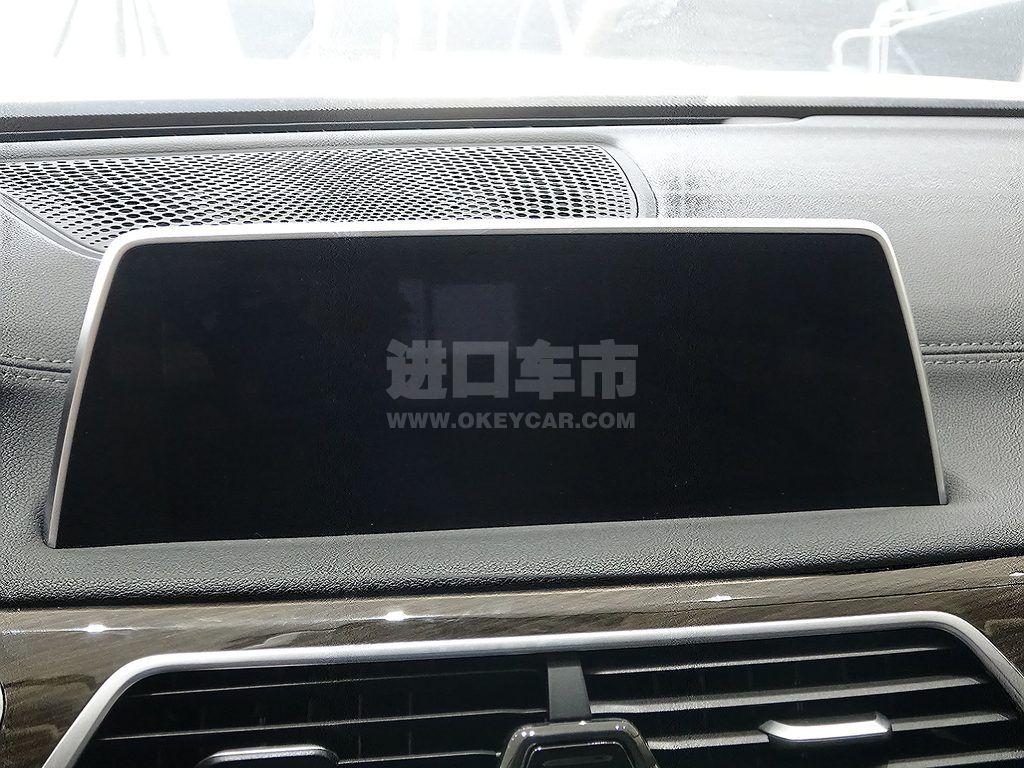 16款 740li 3.0t 两驱 基本型